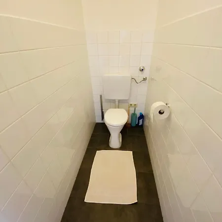 Lejlighed Wohnung, 2 Schlafzimmer, Strassenseitig *