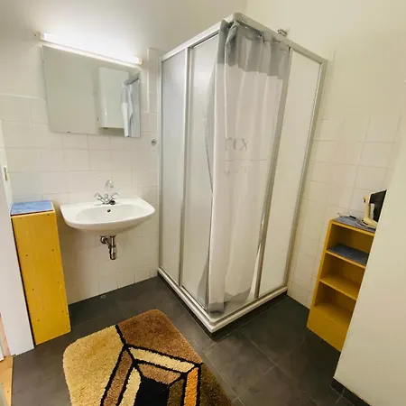 Wohnung, 2 Schlafzimmer, Strassenseitig Lejlighed *