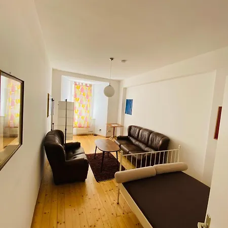 Wohnung, 2 Schlafzimmer, Strassenseitig Appartement Graz